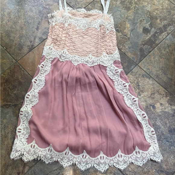 Sundance lined sun dress with lace trim, size 2, adjustable straps - Picture 4 of 8